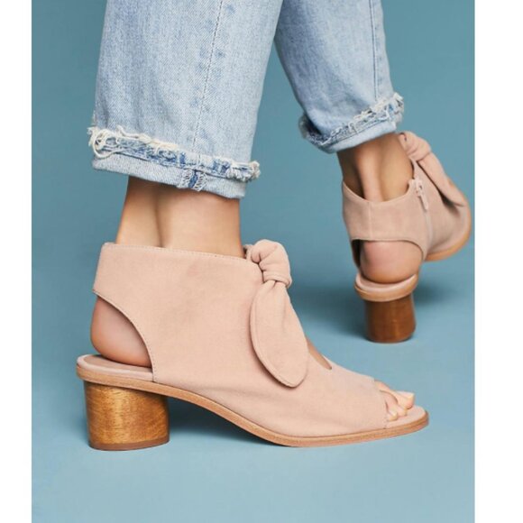 Bernardo Luna Round Heel Suede Shoes Blush Kid Suede, Size 10, NIB - Picture 2 of 6